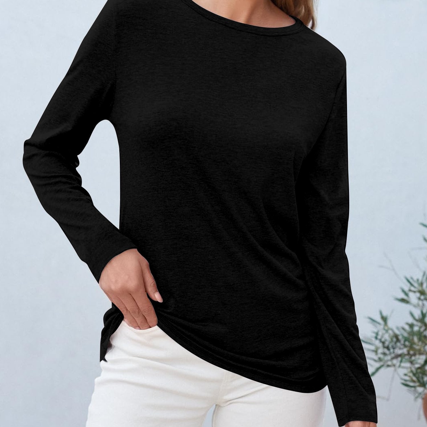Damen T-Shirt mit kurzen Ärmeln – Grafischer Aufdruck „God is My Strength“