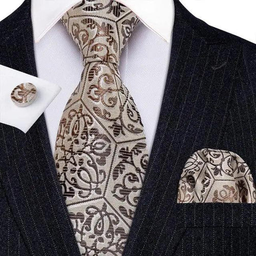 Business Casual Anzüge Krawatten